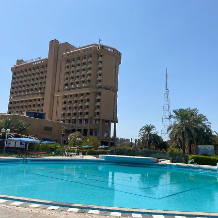 Almansour Hotel Baghdād Exteriör bild